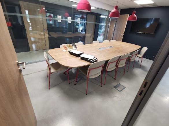 Salle de réunion prête à l’emploi